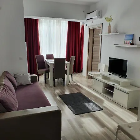 Summerland Mamaia