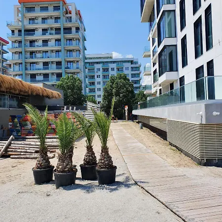 Summerland Apartment